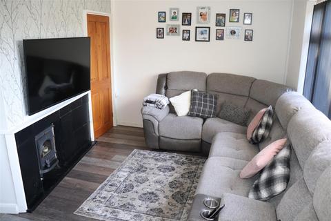 3 bedroom semi-detached house to rent, Wheat Hill, Orchard Hills, Walsall