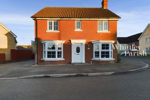 4 bedroom detached house for sale, Scrumpy Way, Norwich NR16