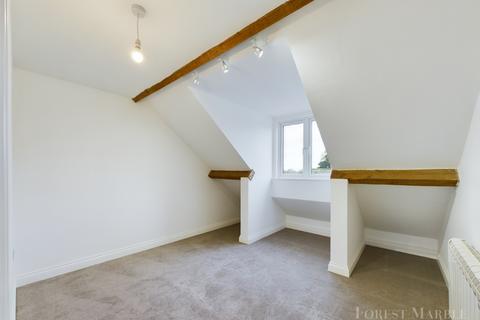 3 bedroom apartment to rent, Bridge Street, Sturminster Newton