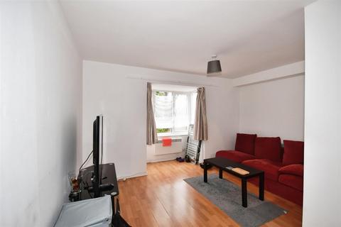 1 bedroom house to rent, Maple Gate, Loughton IG10