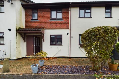 2 bedroom terraced house for sale, Carpenters Court, Basingstoke RG22