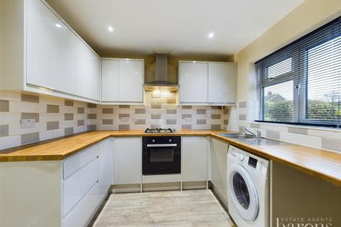 2 bedroom terraced house for sale, Carpenters Court, Basingstoke RG22