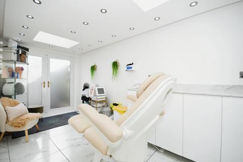 66 Holgate Avenue, Sheffield, S5 9LL