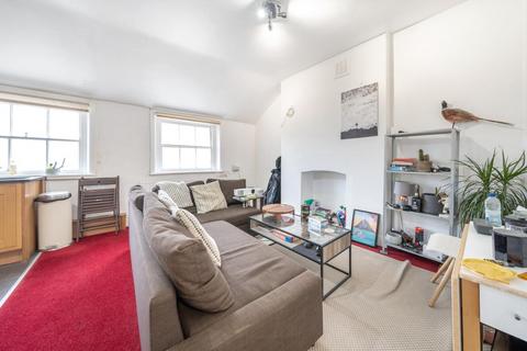 1 bedroom flat for sale, Albert Square, Stockwell, London, SW8