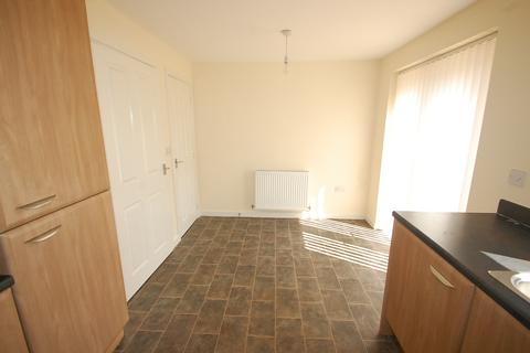 3 bedroom house to rent, Jeque Place, Burton upon Trent DE13