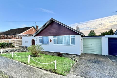 2 bedroom detached bungalow for sale, Pine View Close, Poole BH16