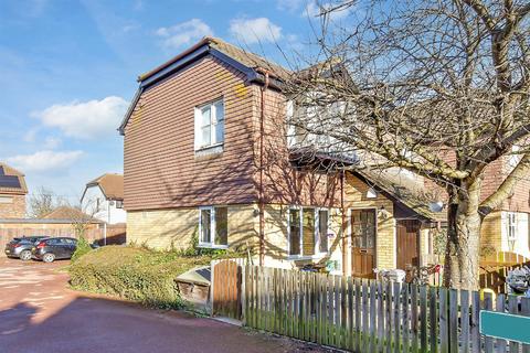 2 bedroom ground floor maisonette for sale, Abbots Court, Noak Mead, Basildon, Essex