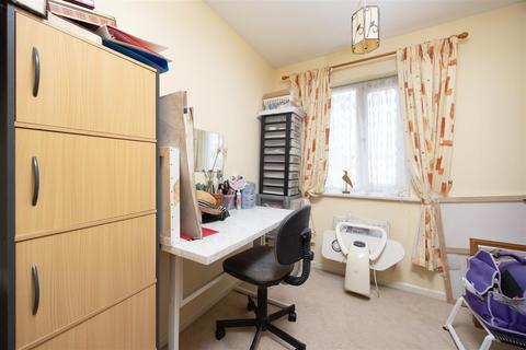 3 Jasmine Way, Trowbridge, BA14 7SW