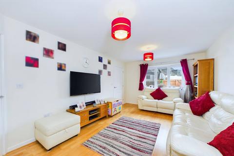 3 Clover Close, Paignton, TQ4 7SY