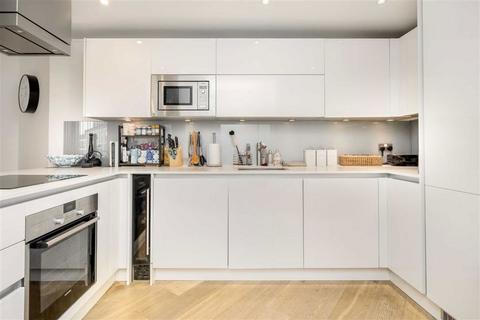 3 bedroom flat for sale, Avantgarde Place, London E1