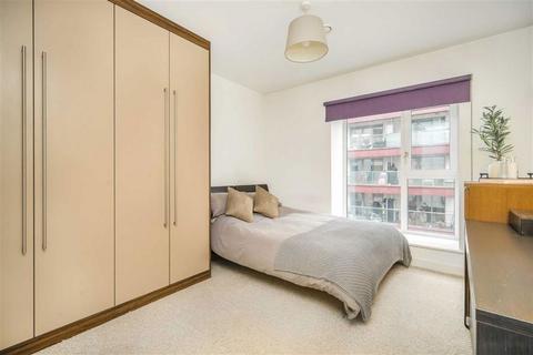 3 bedroom flat for sale, Avantgarde Place, London E1