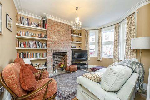 2 bedroom house for sale, Stanley Gardens Road, Teddington TW11