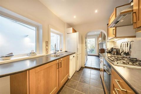 2 bedroom house for sale, Stanley Gardens Road, Teddington TW11