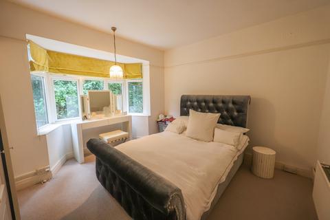 9 Boscundle Close, St Austell, PL25 3RN
