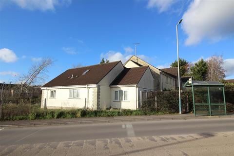 Land for sale, East & West Forest Lane, Pewsham, Chippenham SN15