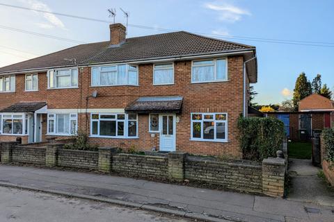30 Old Dean, Bovingdon, Hemel Hempstead, HP3 0ET