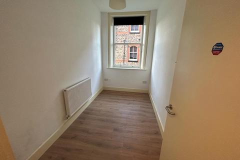 3 bedroom apartment to rent, Longmoor Lane, Liverpool