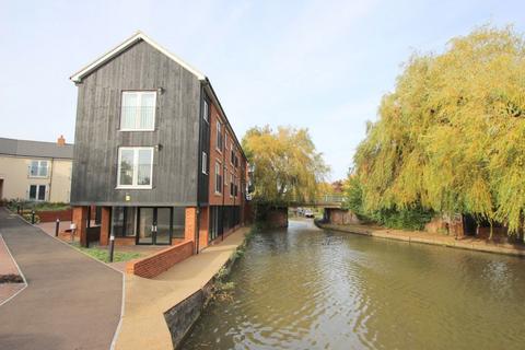 1 bedroom flat to rent, Bluebell Court, Linslade