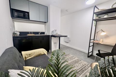 Studio to rent, 22 Brunswick Street, Newcastle ST5