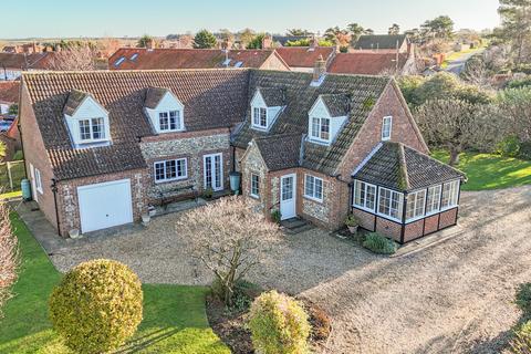 5 bedroom detached house for sale, High Street, Thornham