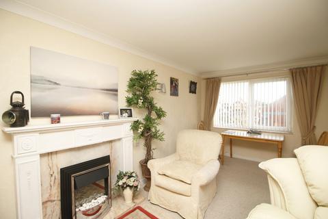 2 bedroom retirement property for sale, Poplar Court, Kings Road, Lytham St. Annes, FY8