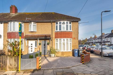10a Perimeade Road, Perivale, Greenford, UB6 7AS