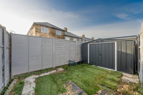 10a Perimeade Road, Perivale, Greenford, UB6 7AS