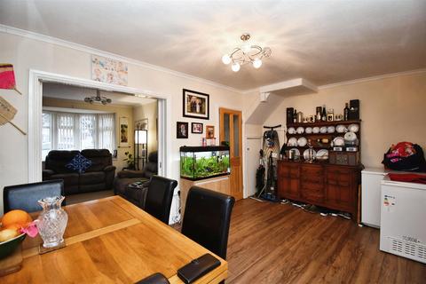 3 bedroom terraced house for sale, Willerby Road, Hull