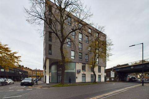 1 bedroom flat for sale, Triangle Road, London Fields, London, E8