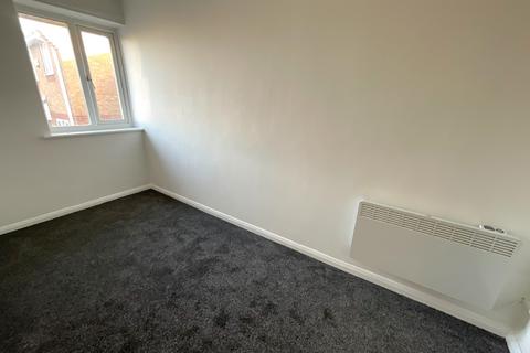 2 bedroom terraced house to rent, Maidwell Way, Grimsby, North East Lincs, DN34