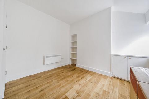 1 bedroom flat for sale, Kenwood Road, Highgate