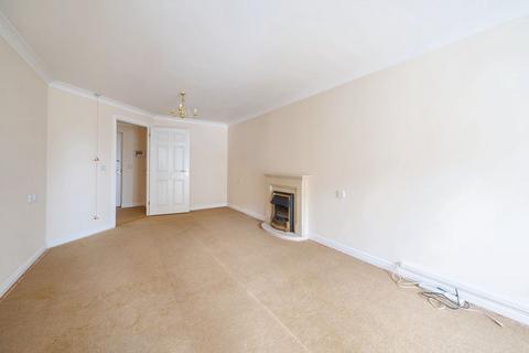 1 bedroom retirement property for sale, 4 Roman Court, High Street, Edenbridge, Kent, TN8 5LW