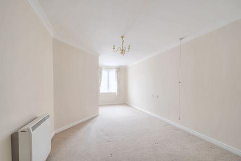 1 bedroom retirement property for sale, 4 Roman Court, High Street, Edenbridge, Kent, TN8 5LW