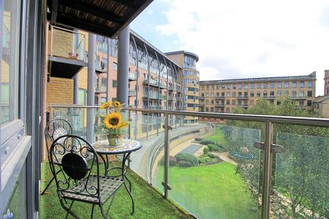 2 bedroom flat to rent, Vm2, Salts Mill Road, Shipley, West Yorkshire, UK, BD17