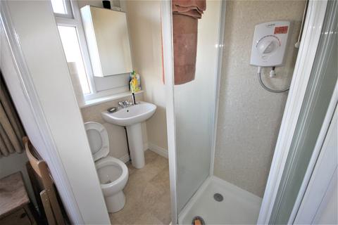 1 bedroom apartment to rent, 420 Meanwood Road, Leeds, LS7