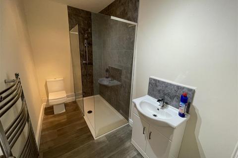 3 bedroom flat to rent, Heol Cae Gurwen, Ammanford SA18