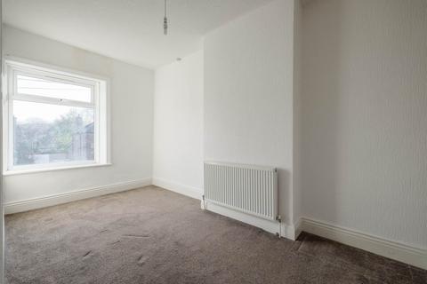 2 bedroom terraced house to rent, Green Street, Holmfirth HD9