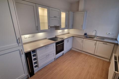 3 bedroom flat to rent, Murrayfield Gardens, Murrayfield, Edinburgh, EH12