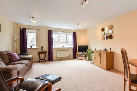 2 bedroom apartment for sale, Graylingwell Drive, Chichester PO19