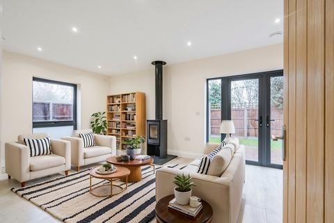 6 Blenheim Drive, Swanton Morley, Dereham, NR20 4TF