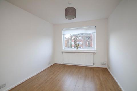 1 bedroom apartment to rent, Cavendish Road, Urmston, Manchester, M41