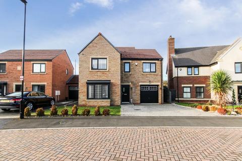 4 bedroom detached house for sale, Kipley Close, Moorfields, NE12