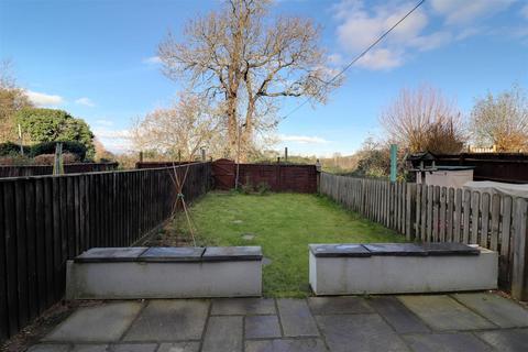 32 Brisbane, Stonehouse, GL10 2PX