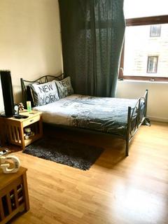 Studio for sale, High Street, Glasgow G1