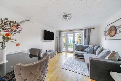 2 bedroom end of terrace house for sale, Staffordshire Croft, Warfield, Bracknell