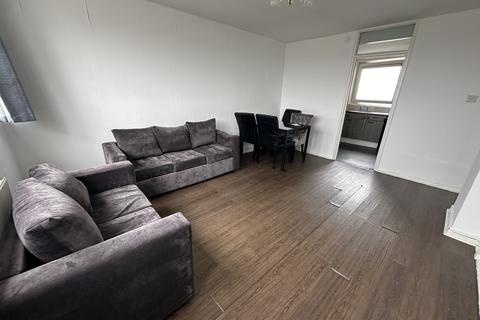 2 bedroom flat to rent, Queensdale Crescent, London W11