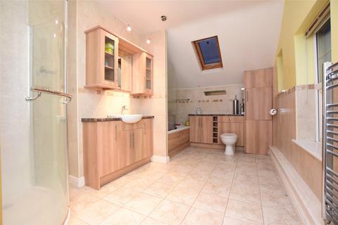 4 bedroom terraced house to rent, Pembroke Street, Gloucestershire GL1