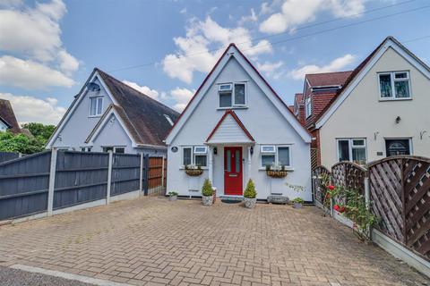 3 bedroom detached house for sale, Eastwood Old Road, Leigh-on-Sea SS9