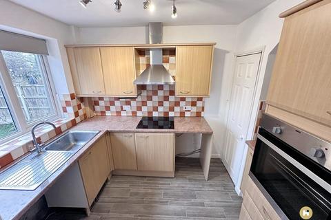 3 bedroom semi-detached house to rent, Barnswick Close, Pontefract WF8