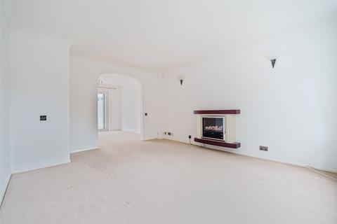 4 bedroom detached house to rent, Springdale, Wokingham RG40